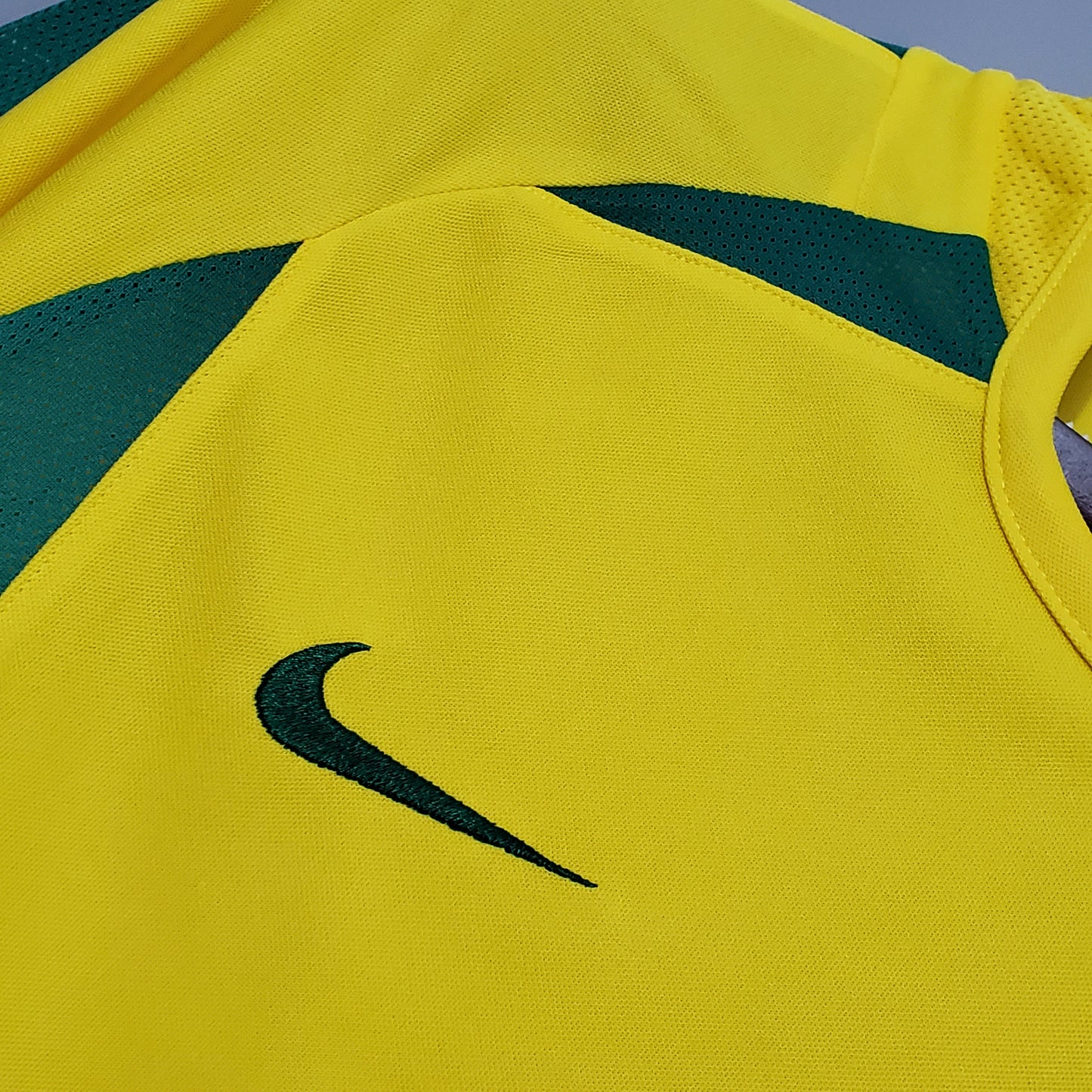 02/03 Retro Home Jersey Brasil