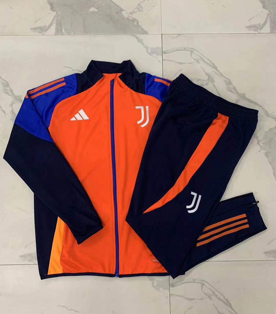 24/25 Tracksuit Juventus